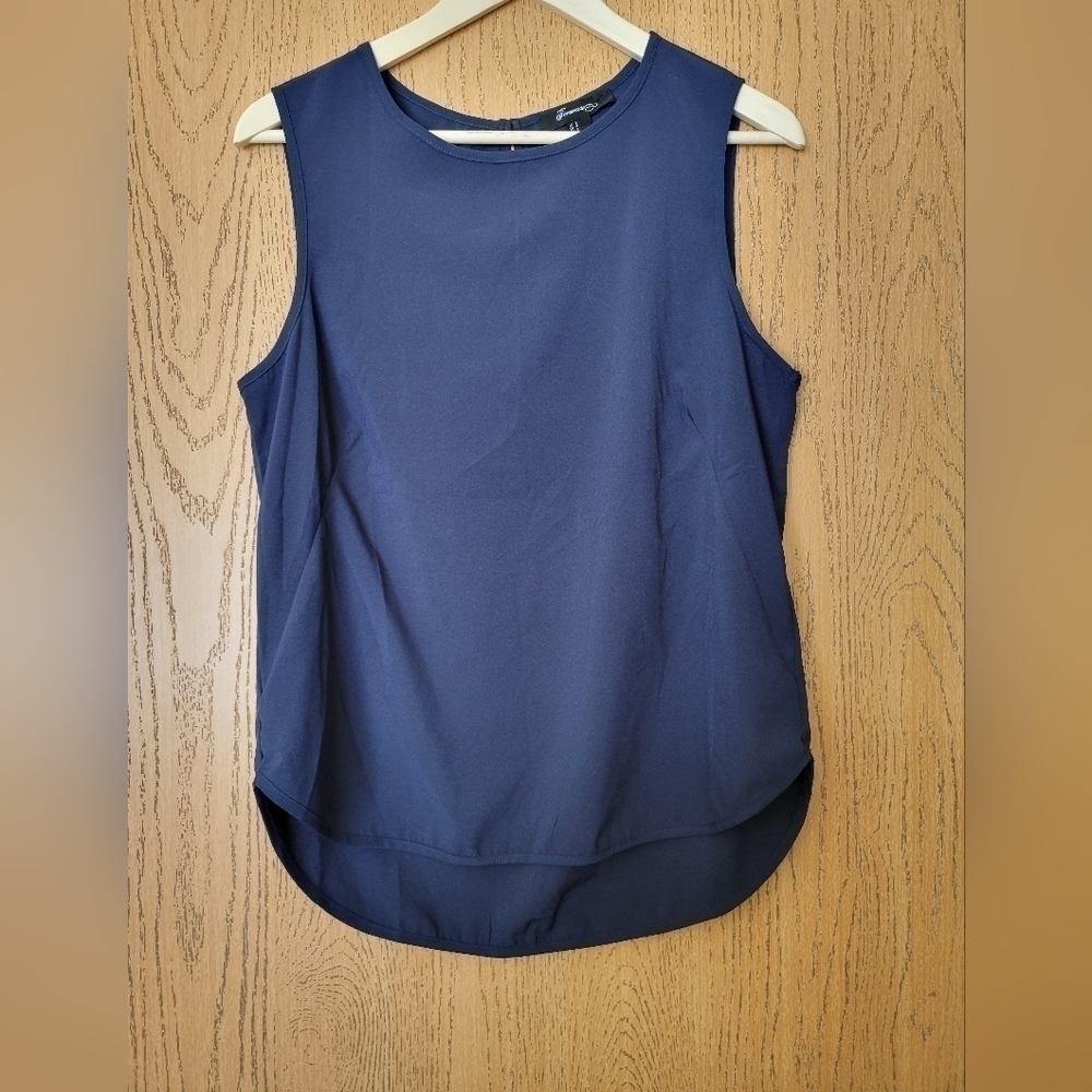 Forever 21 Navy Blue sleeveless keyhole back w/button closure blouse S